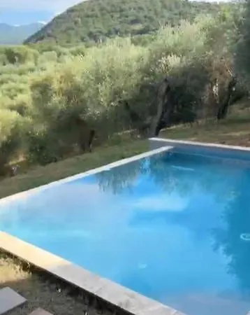 Modern With Infinity Pool And Jacuzzi *